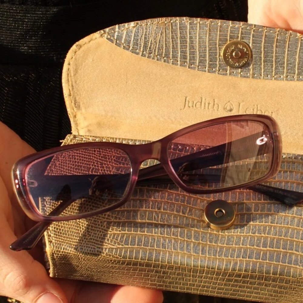 GORGEOUS Judith Leiber purple/pink sunglasses w/swarovski crystals and case